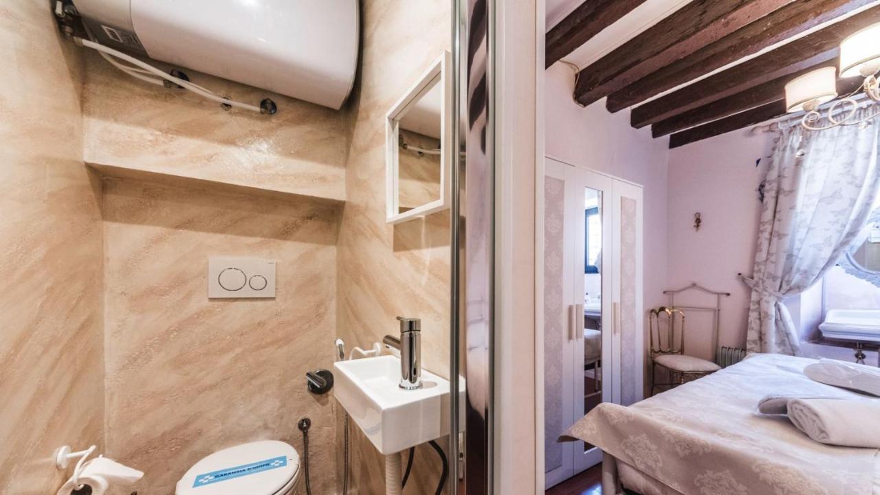 Apartamento Residenza La Salute Venecia Exterior foto